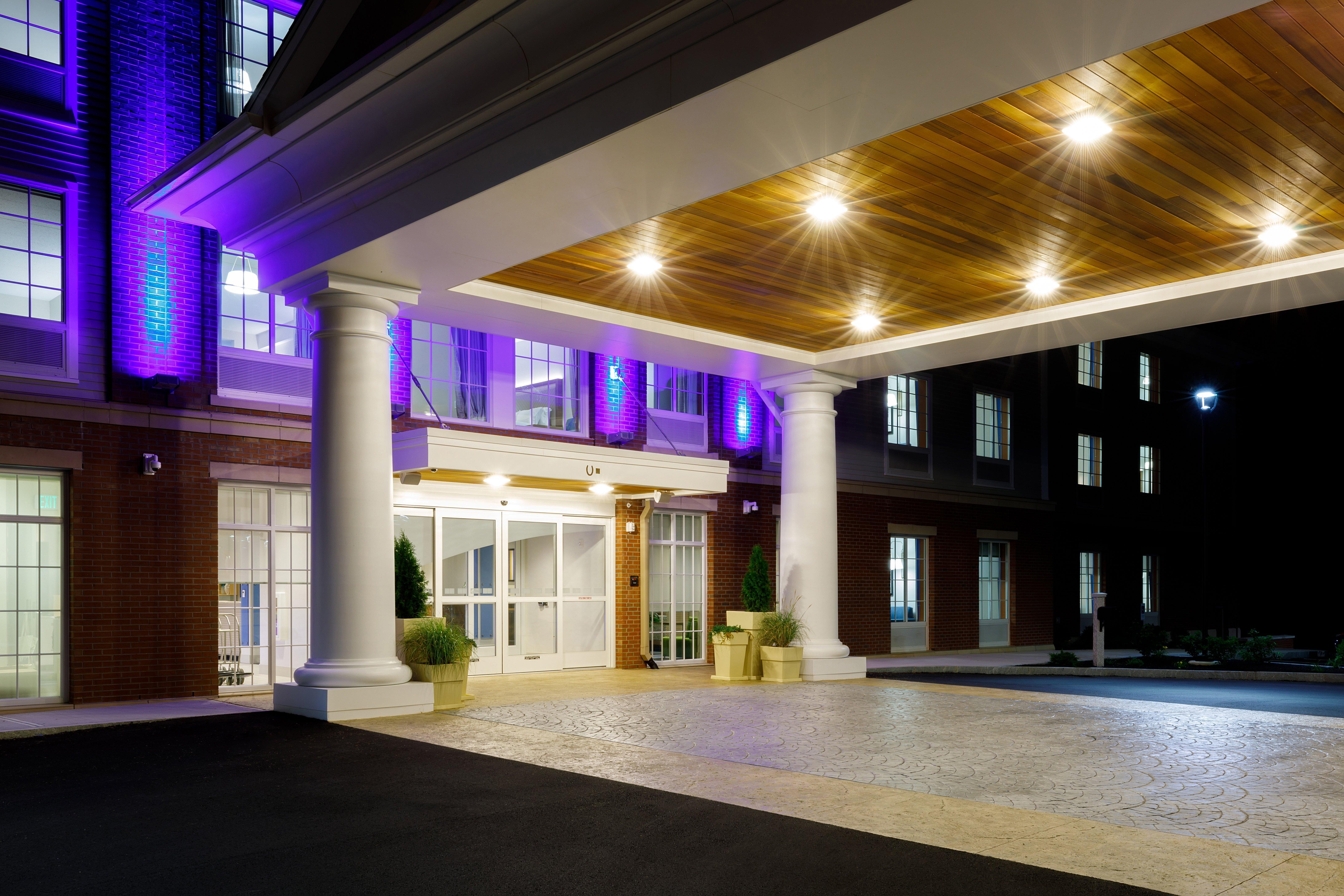 Holiday Inn Express & Suites - Sturbridge By Ihg Esterno foto