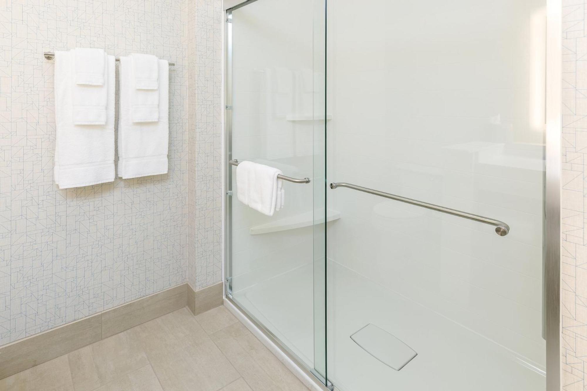 Holiday Inn Express & Suites - Sturbridge By Ihg Esterno foto